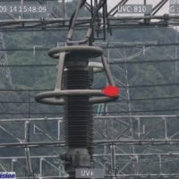 تشخیص نقطه تخلیه کرونا در بوشینگ مقره فشار قوی، بازرسی با دوربین فرابنفش.